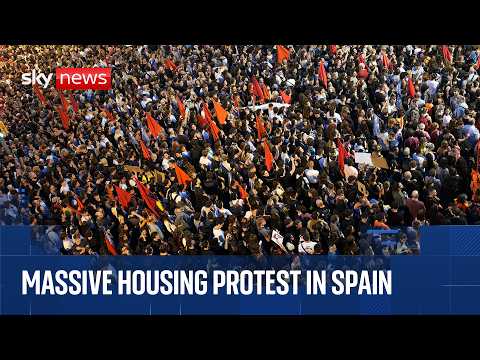 Thousands attend housing protest in Barcelona