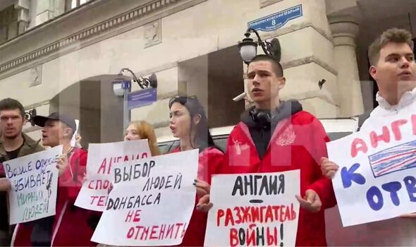 Protests erupt at UK Embassy in Moscow as Putin fumes over Starmer’s ‘meatgrinder’ comment