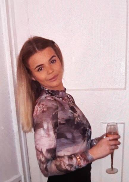 Urgent search for young mum missing from Cornwall tourist town