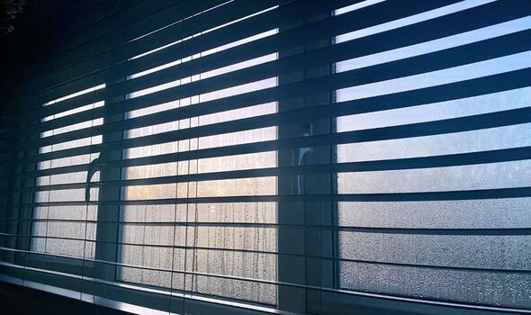 I tested 2 kitchen items to stop condensation on my windows – 30p item worked the best
