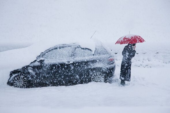 UK weather maps show huge 646 mile snow blitz to hit next week – full list of areas