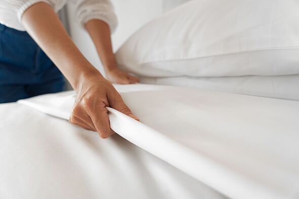 Bed linen will be fresh and good as new if 1 common item is added to the washing machine