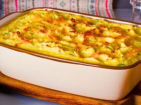 Cottage pie is tastier if you sprinkle 1 extra ingredient on top before cooking it