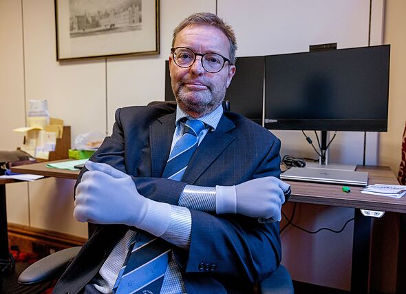 Warning net zero has ‘spread like a mould’ and must not be allowed to hurt NHS